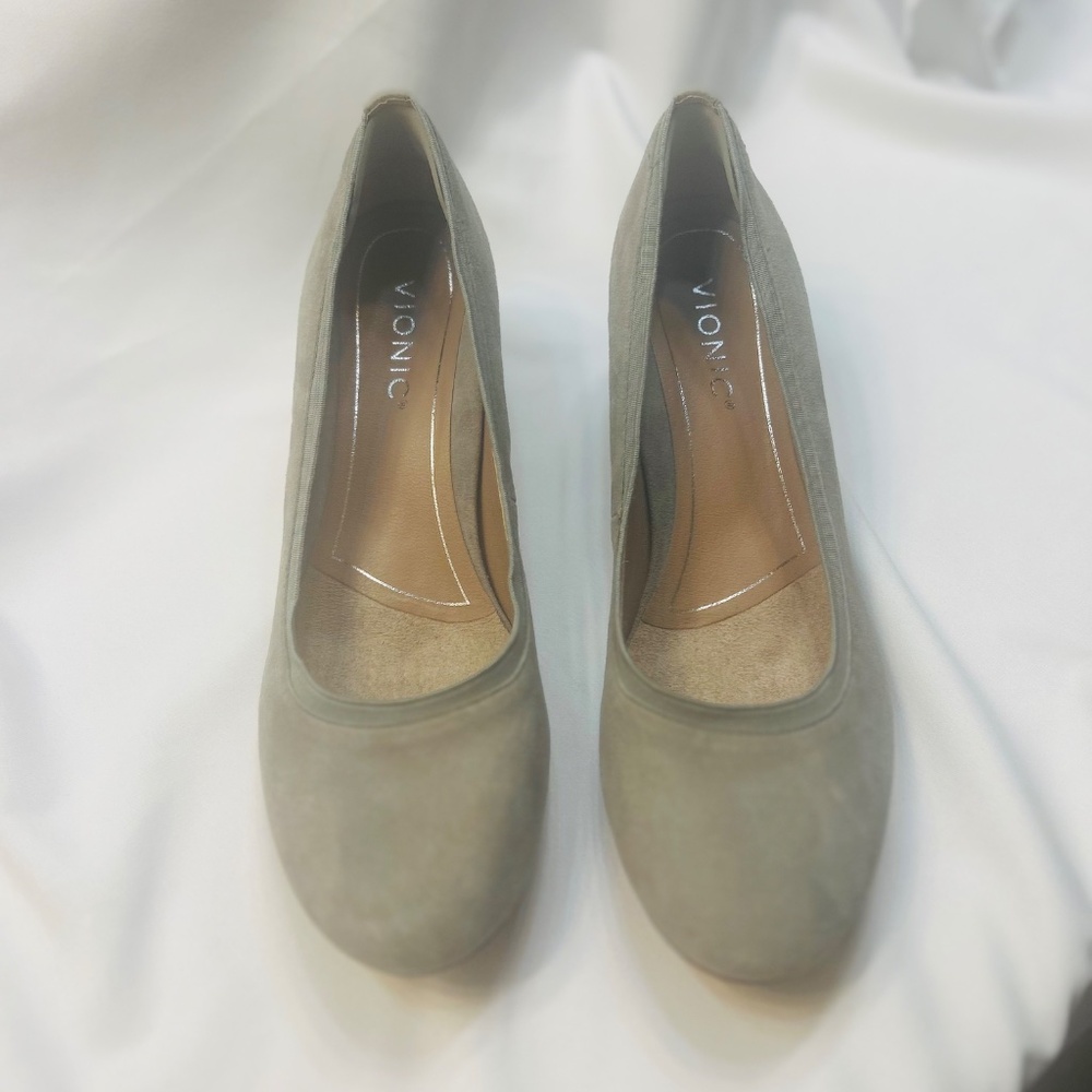 Vionic Olympia Natalie Suede Slip On Pumps